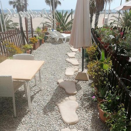 Apartamento Playa Las Arenas Valencia Exterior photo